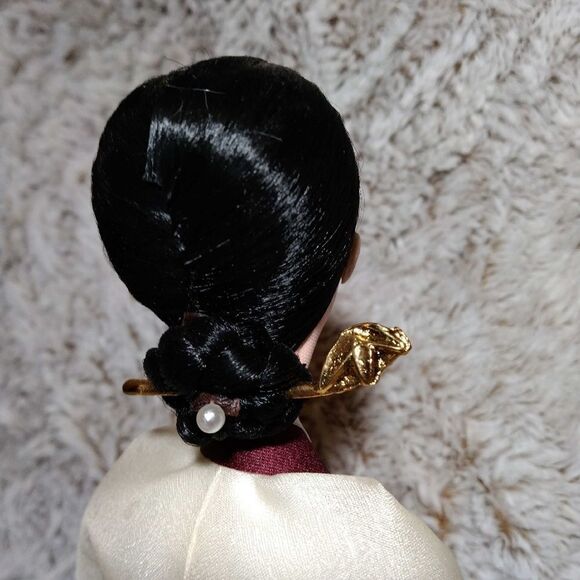 Korean doll w stand. - Picture 4 of 8